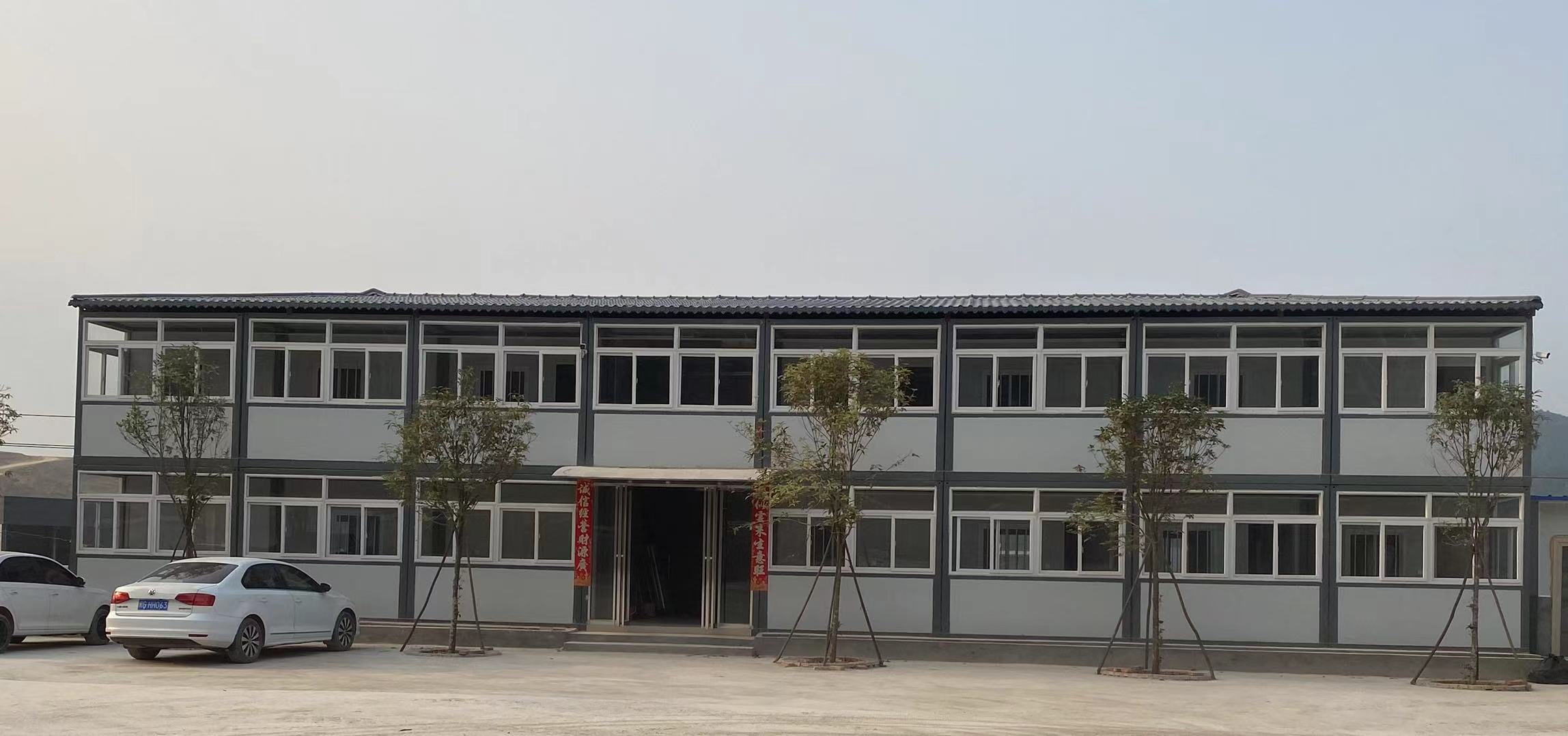 办公室.jpg 办公室.jpg